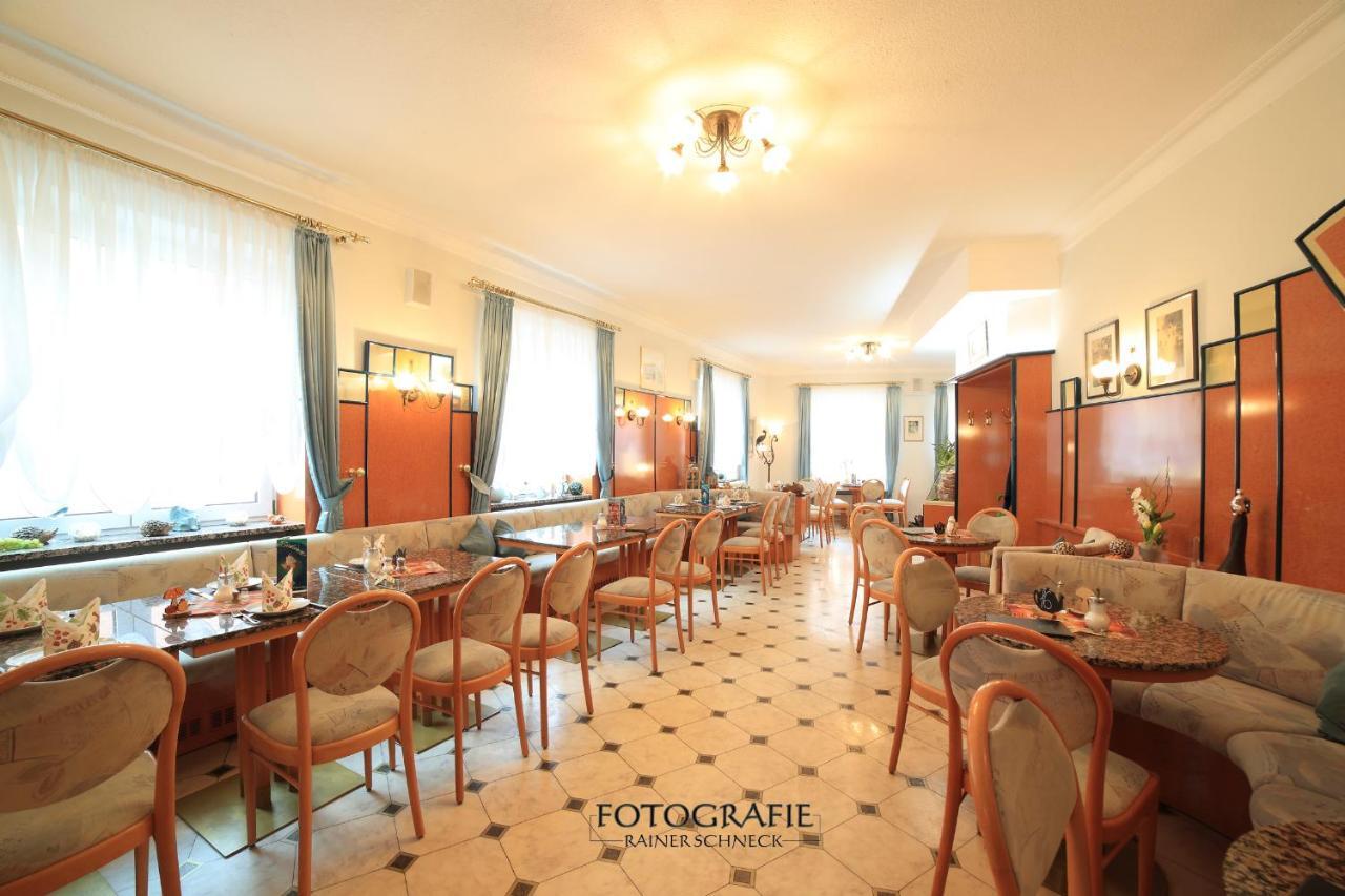 Hotel Cafe Am Donautor Kelheim Zewnętrze zdjęcie