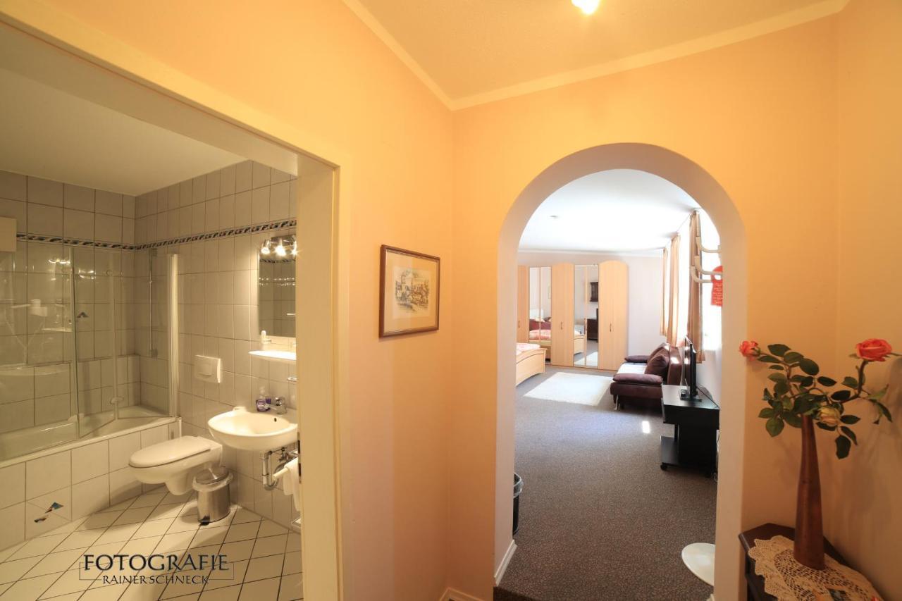 Hotel Cafe Am Donautor Kelheim Zewnętrze zdjęcie